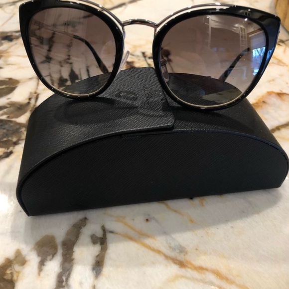 PRADA SUNGLASSES -NWT Full Inclusion - Picture 3 of 10